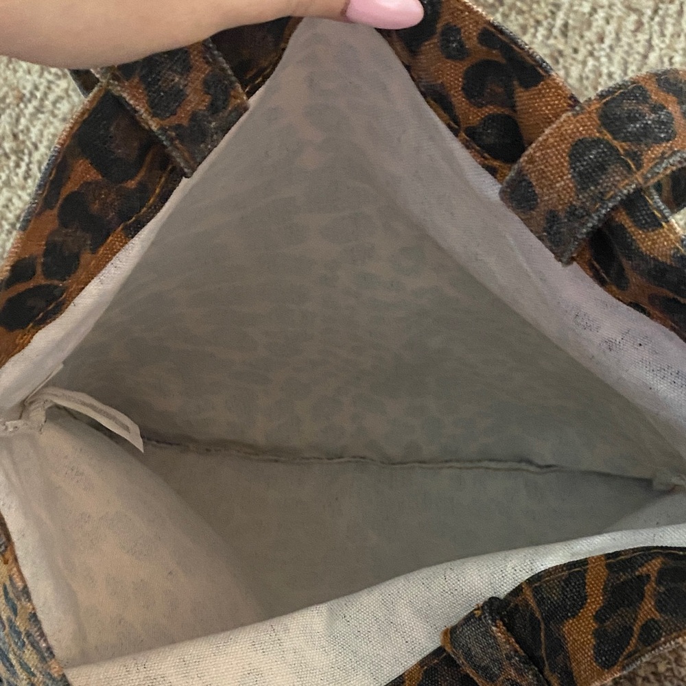 Universal Thread Leopard Print Tote In Brown And … - image 4